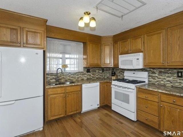 House for sale in Windsor Locks, Connecticut