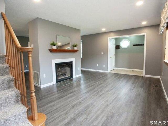 House for sale in Windsor Locks, Connecticut