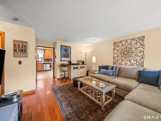 House for sale in Windsor Locks, Connecticut
