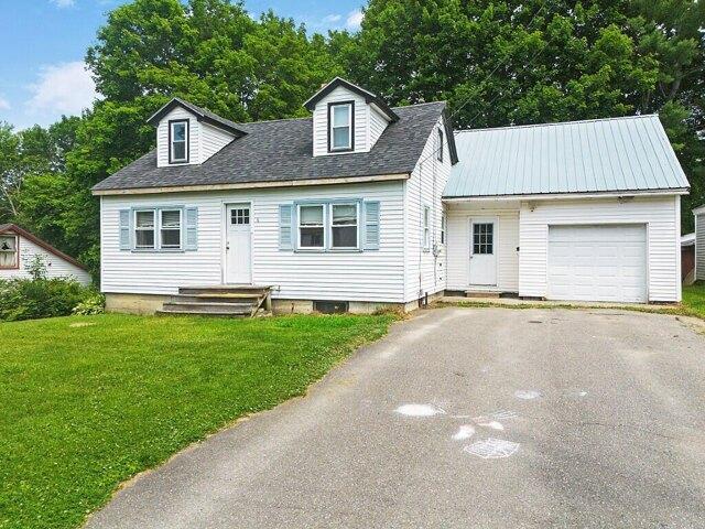 House for sale in Maine