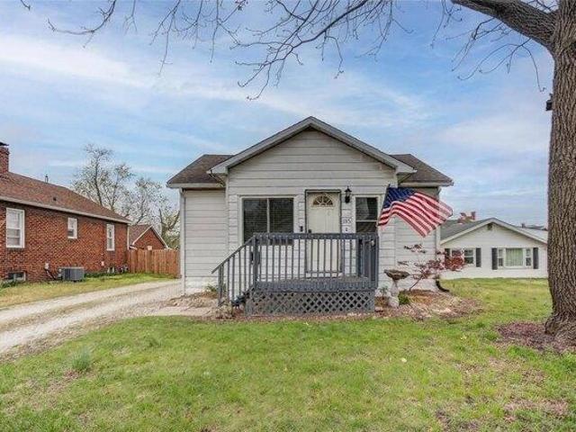 House for sale in Wood River, Illinois