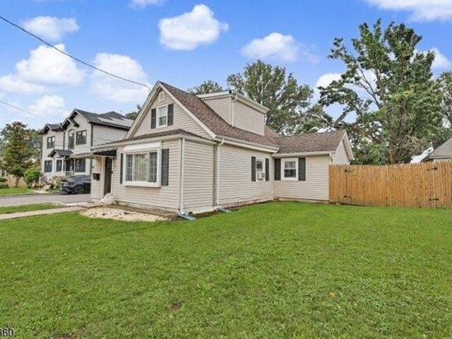 House for sale in Avenel, New Jersey
