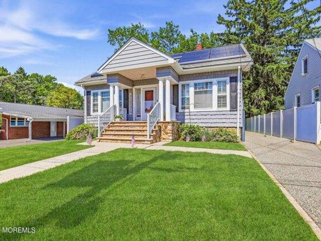 House for sale in Avenel, New Jersey