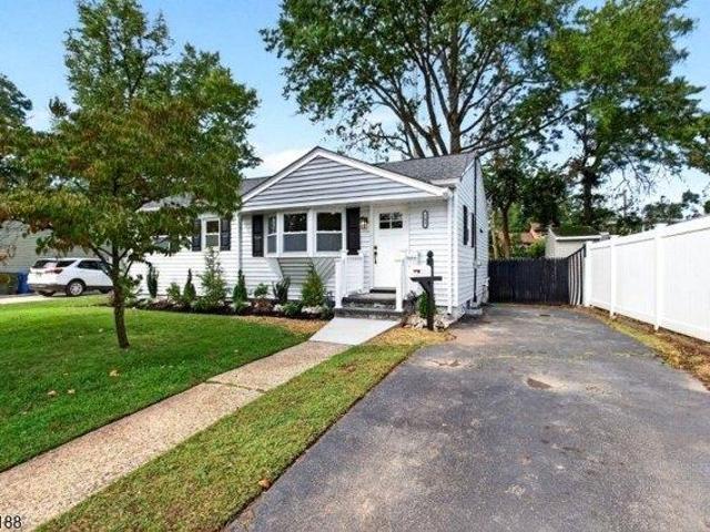 House for sale in Edgars, Woodbridge Township
