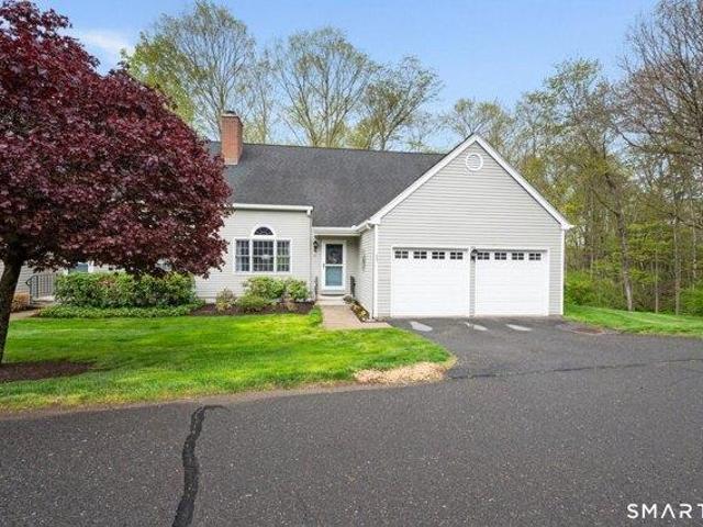 House for sale in Woodbury, Connecticut