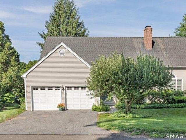House for sale in Woodbury, Connecticut