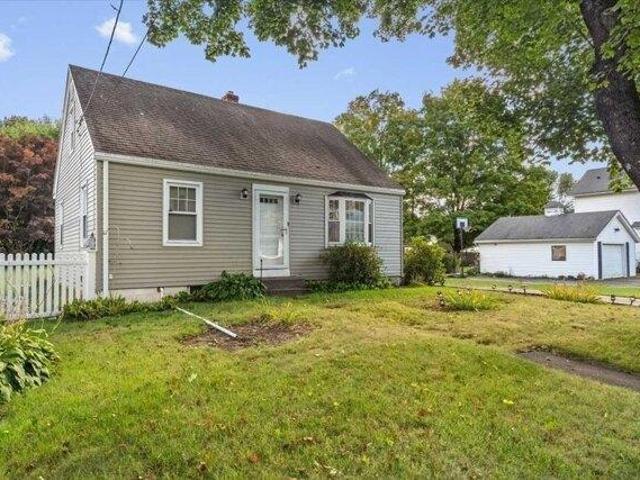 House for sale in Quinsigamond Village, Worcester