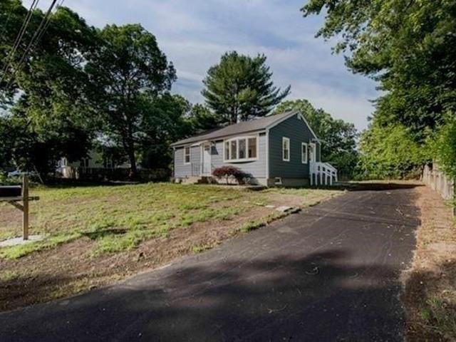 House for sale in Wrentham, Massachusetts