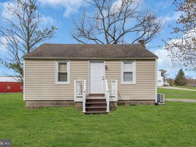 House for sale in Cookstown, New Jersey
