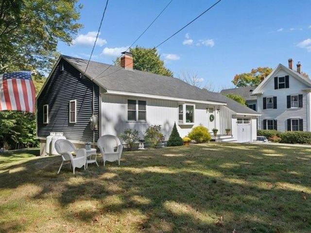 House for sale in Cape Neddick, York