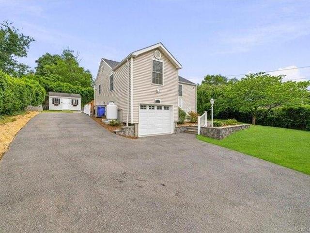 House for sale in Amawalk, New York