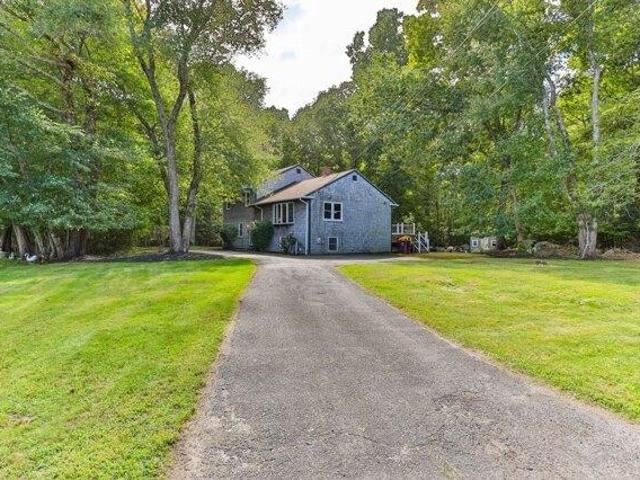 House for sale in Acushnet, Bristol County