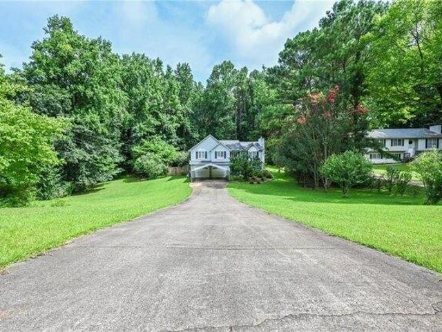 House for sale in Acworth, Georgia