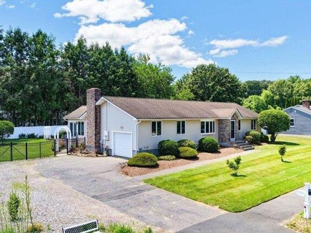 House for sale in Hampden, Massachusetts