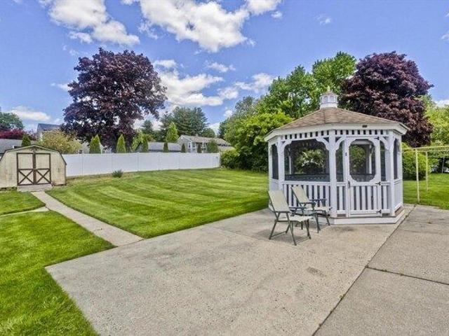House for sale in Hampden, Massachusetts