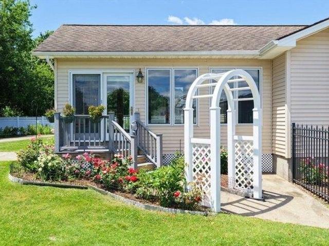 House for sale in Hampden, Massachusetts