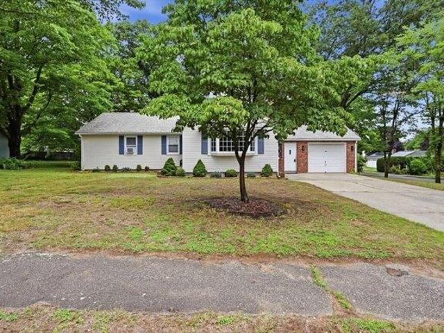 House for sale in Hampden, Massachusetts