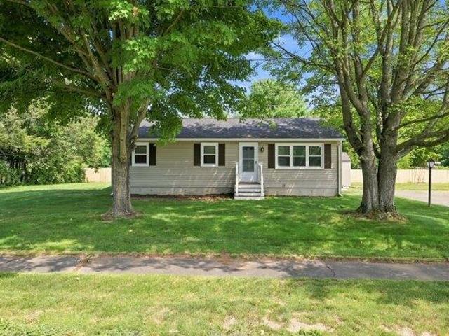 House for sale in Hampden, Massachusetts
