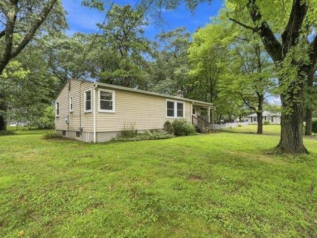 House for sale in Suffield Corner, Agawam
