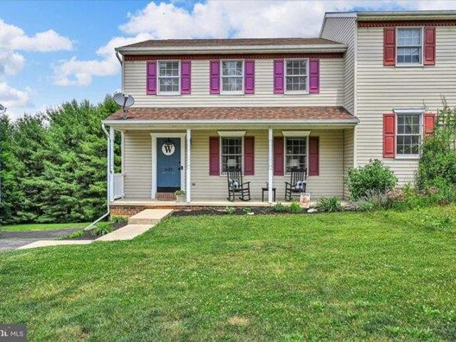 House for sale in Akron, Pennsylvania
