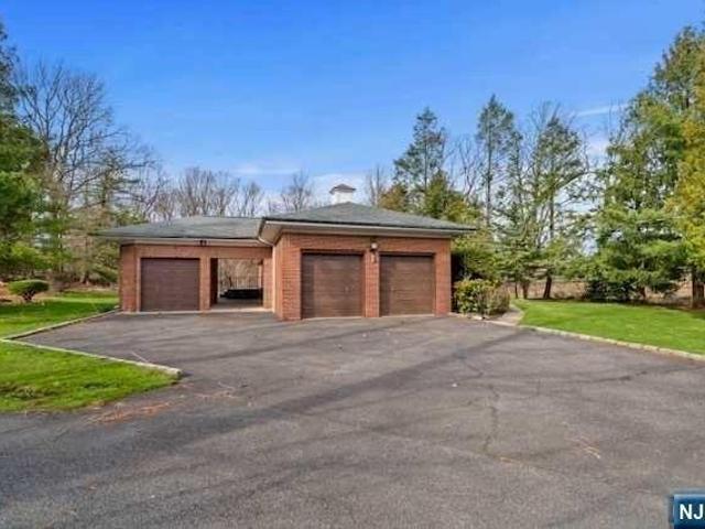 House for sale in Alpine, New Jersey