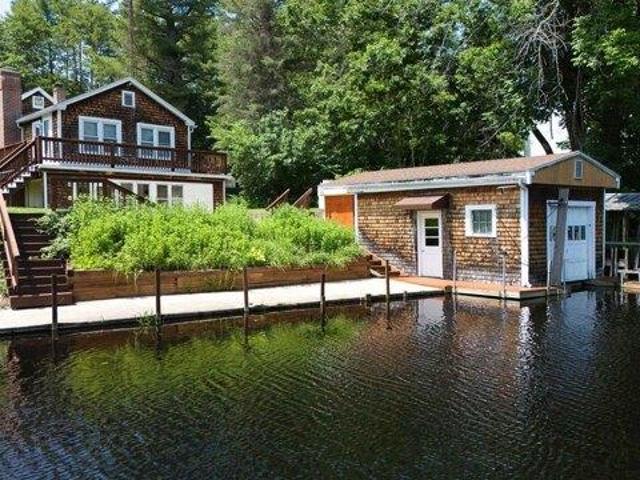 House for sale in New Hampshire