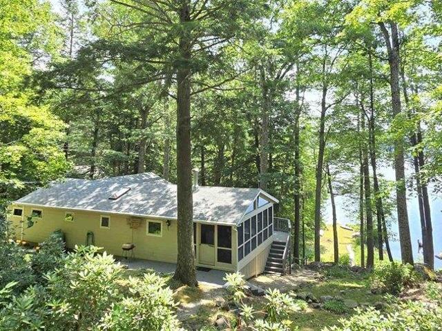 House for sale in New Hampshire