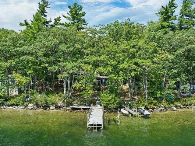House for sale in Rum Point, Alton