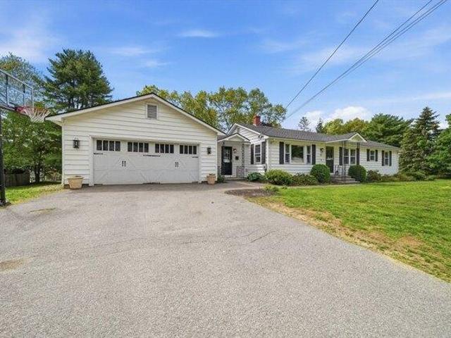 House for sale in Amesbury, Massachusetts