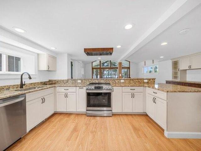 House for sale in Amesbury, Essex County