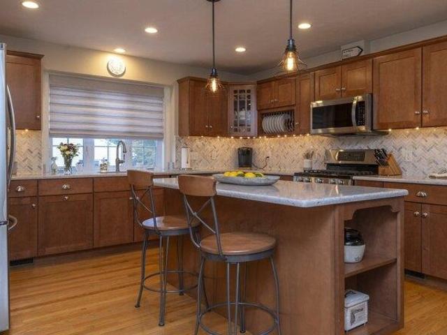 House for sale in Amesbury, Essex County