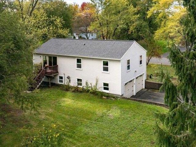 House for sale in Pomeroy Village, Amherst