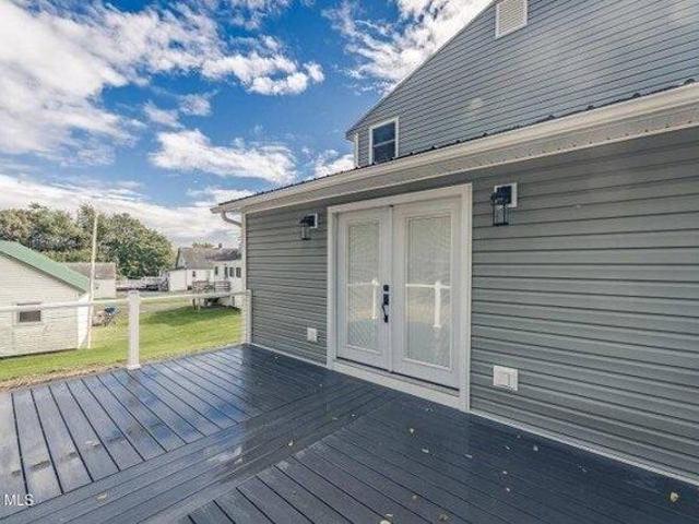 House for sale in Amsterdam, New York