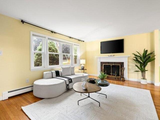 House for sale in Pierce Farm Historic District, Arlington