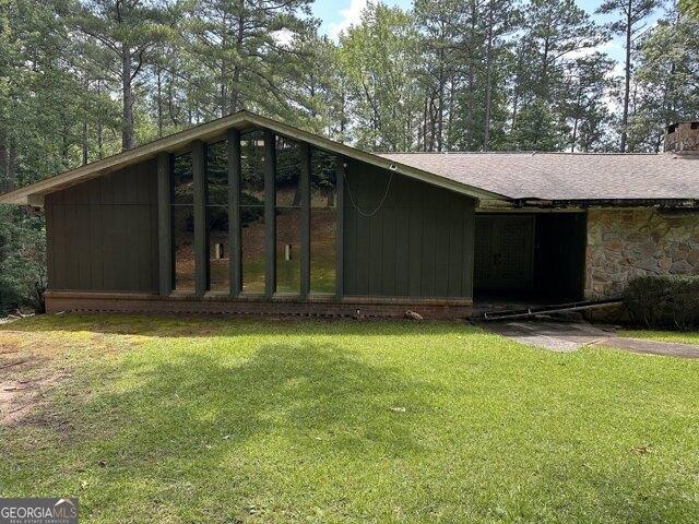 House for sale in Red Oak, Georgia