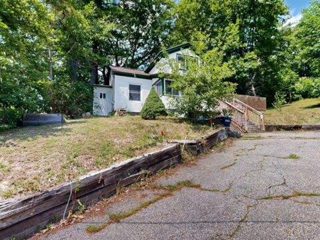 House for sale in Auburn, Androscoggin County