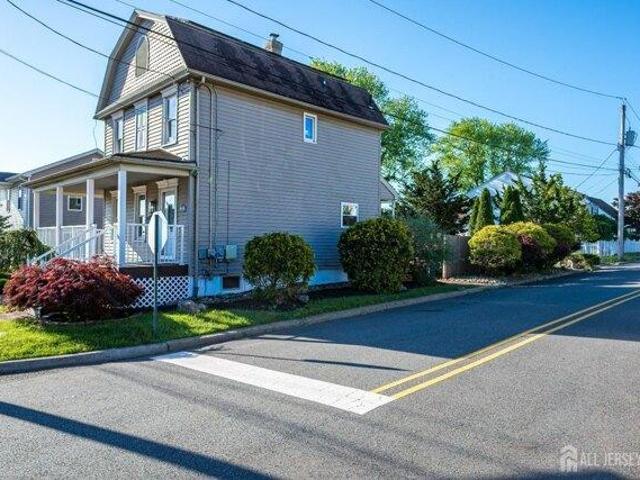 House for sale in Avenel, New Jersey