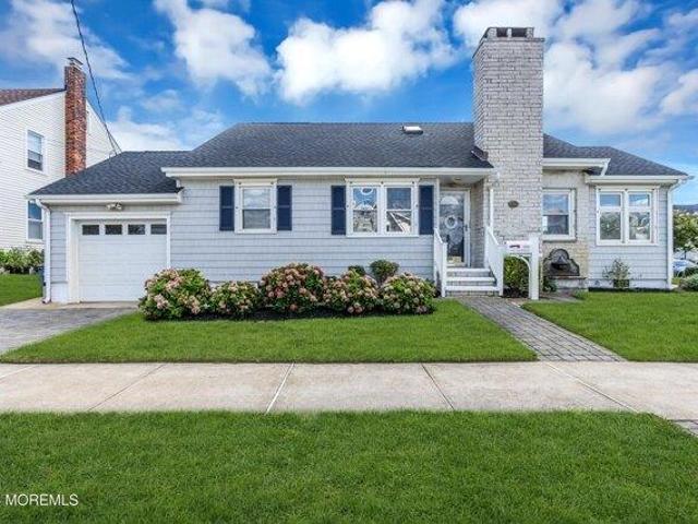House for sale in Monmouth, New Jersey