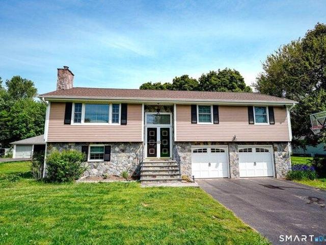 House for sale in Avon, Connecticut
