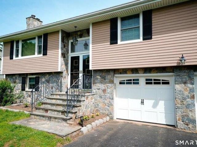 House for sale in Avon, Connecticut