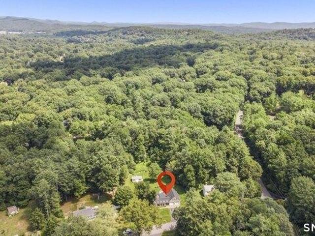House for sale in Avon, Connecticut