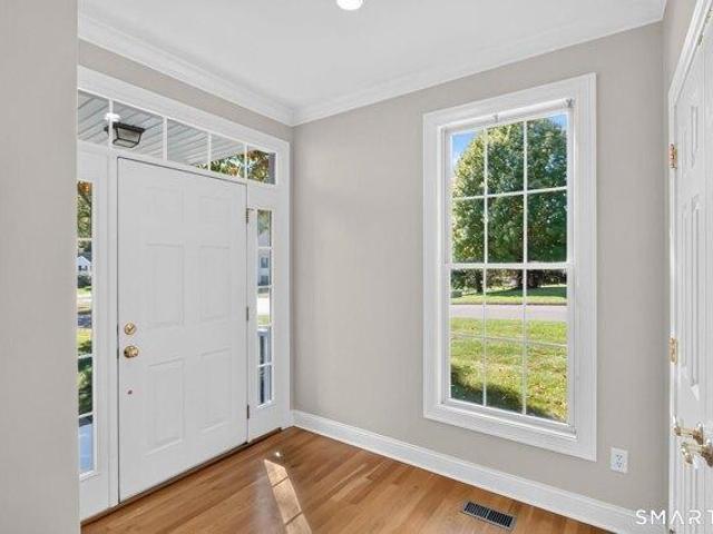 House for sale in Avon, Capitol Planning Region