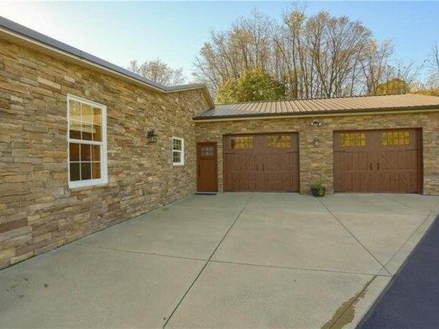 House for sale in Spring Church, Pennsylvania