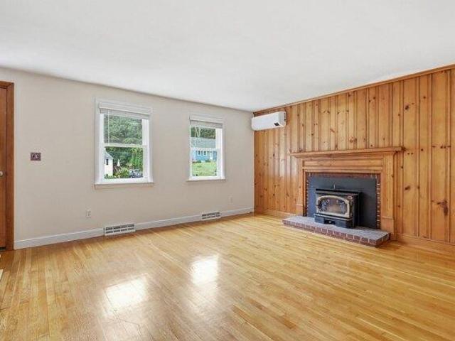 House for sale in Ayer, Middlesex County