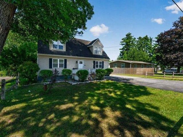 House for sale in Saratoga, New York