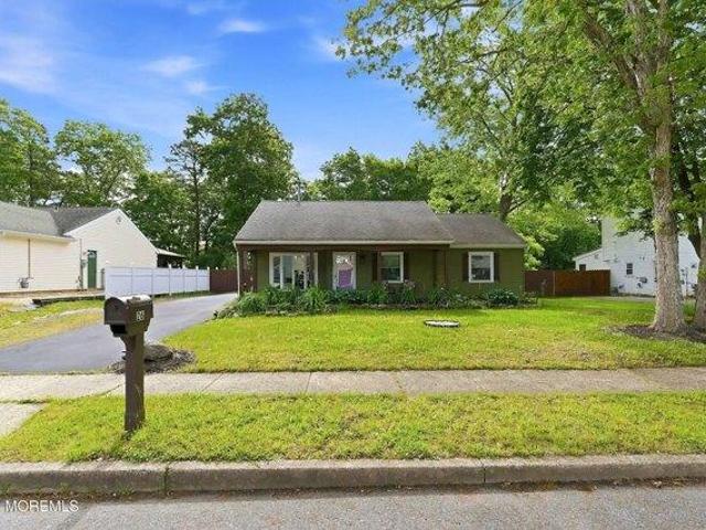 House for sale in Barnegat, New Jersey