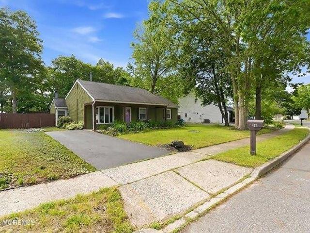 House for sale in Barnegat, New Jersey