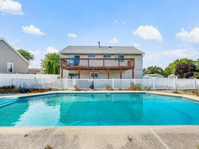 House for sale in Barnegat, New Jersey