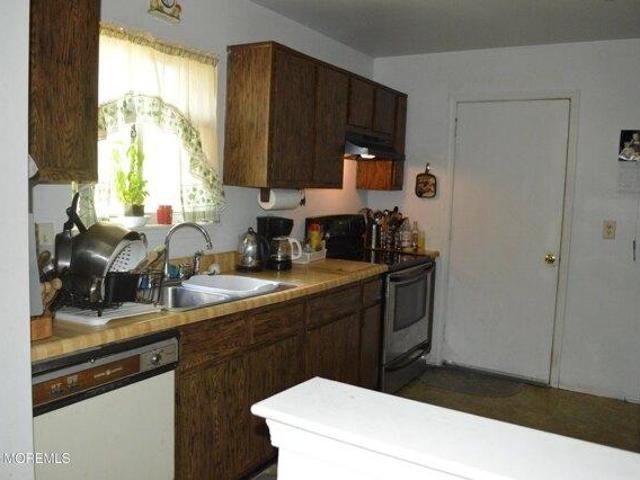 House for sale in Barnegat, New Jersey