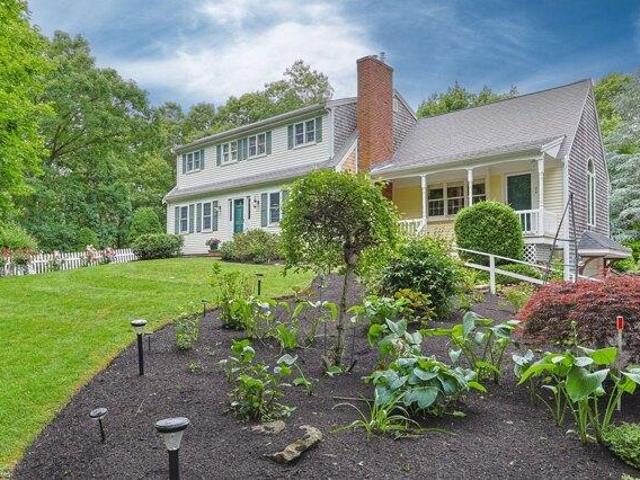 House for sale in Barnstable